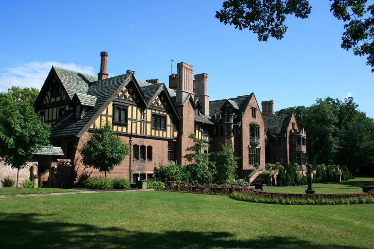 Photo of Manor House